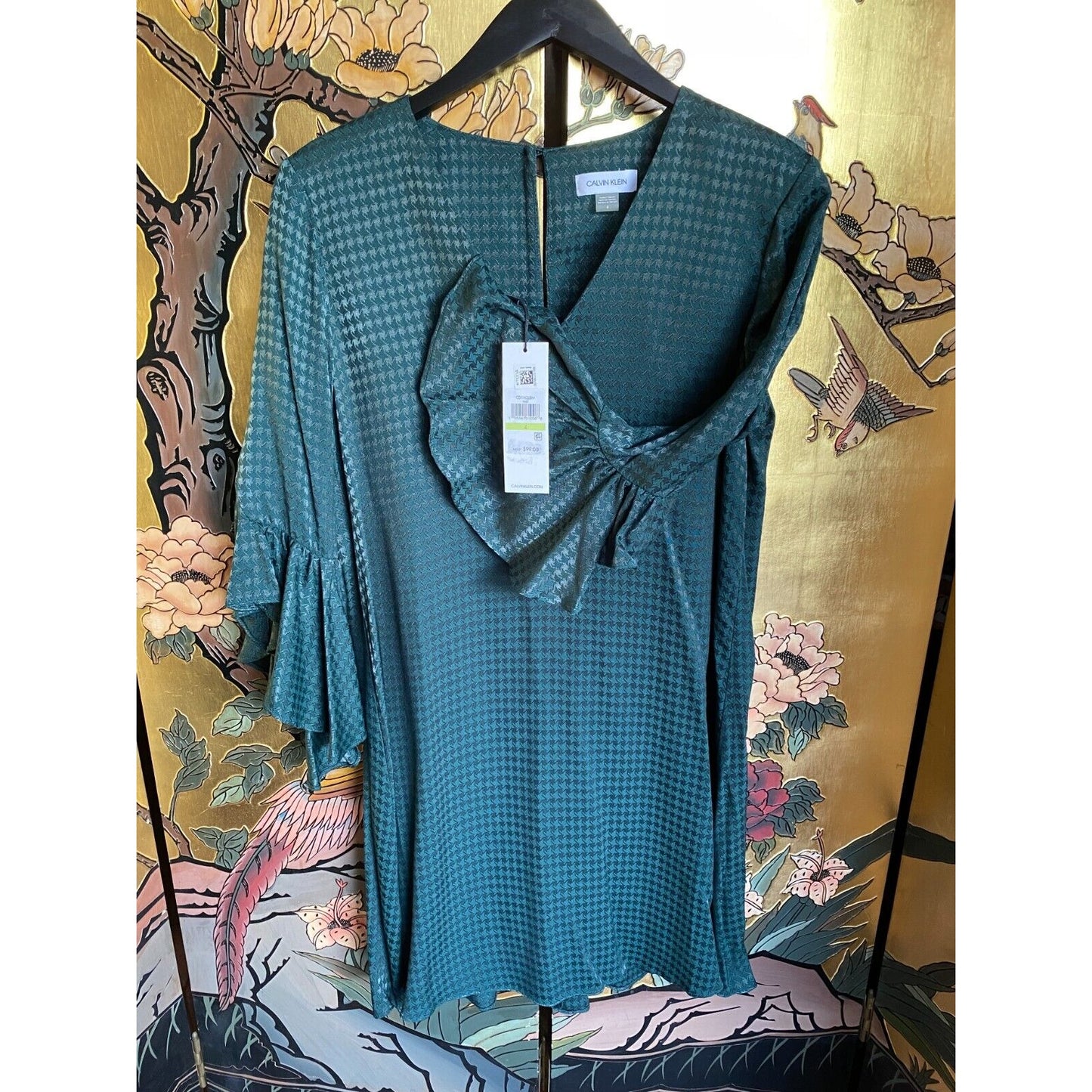 CALVIN KLEIN Womens Green Keyhole Back Bell Sleeve V Neck Short Shift Dress 4